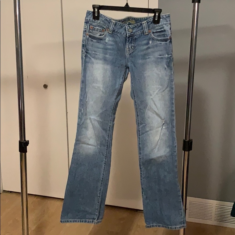 American Eagle Light Blue Faded Jeans